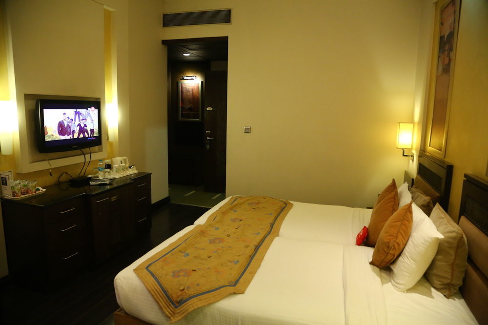 Oyo Rooms Chandigarh Sector 34 Екстер'єр фото
